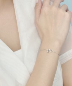 Lắc tay Bạc đính đá sang trọng